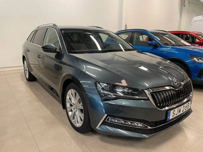 begagnad Skoda Superb iV Kombi 1.4 Plug-in Hybrid Business /Drag/Moms