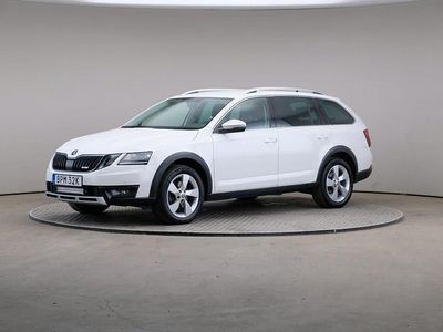 Vit Begagnad 2019 Skoda Octavia Scout Business Line Kombi | 259 000 kr (Marknadspris)
