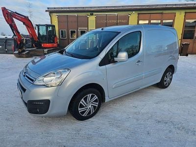 Begagnad Citroën Berlingo 99 HK (72 kW) 2017 Silver Minibuss