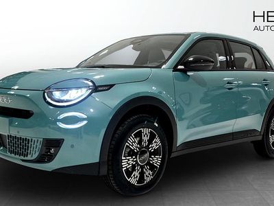 Blå Ny 2025 Fiat 600 Icon Halvkombi | 352 900 kr