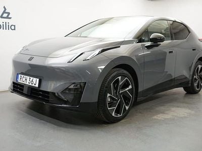 Begagnad Lynk & Co 02 202 kW (275 HK) 2024 Grå SUV