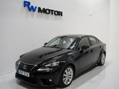 Lexus IS300h