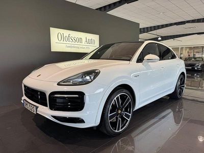 Begagnad Porsche Cayenne Platinum Edition 462 HK (339 kW) 2022 Carrara white metallic SUV