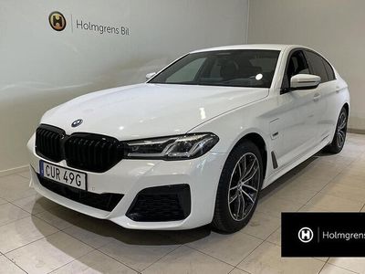 begagnad BMW 530 535 e xDrive M-Sport Dragkrok Navi HUD Friservice 3 År 2023, Sedan