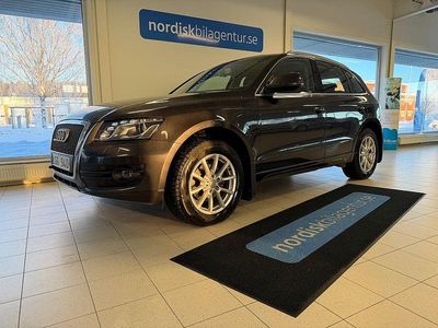 Begagnad Audi Q5 Design 170 HK (125 kW) 2011 Grå metallic SUV