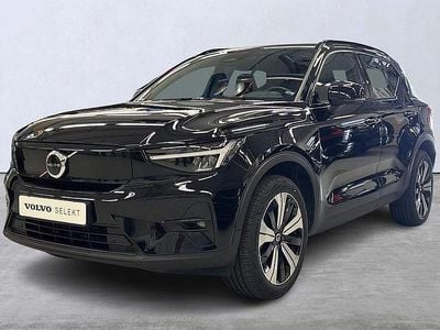 Svart Begagnad 2023 Volvo XC40 Plus SUV | 324 800 kr