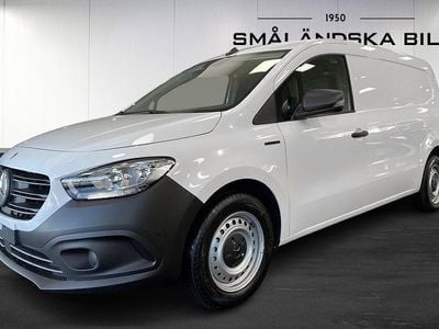 Begagnad Mercedes eCitan 90 kW (123 HK) 2023 Vit