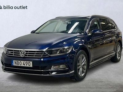 Mörkblå Begagnad 2019 VW Passat GT Kombi | 259 900 kr (Marknadspris)