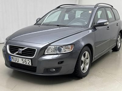 Grå Begagnad 2010 Volvo V50 Momentum Kombi | 44 000 kr (Marknadspris)