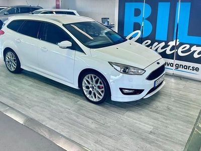 Vit Begagnad 2014 Ford Focus Titanium Kombi | 78 000 kr (Lite dyr)