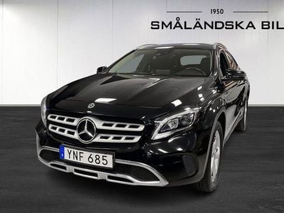 Svart Begagnad 2017 Mercedes GLA200 SUV | 269 000 kr