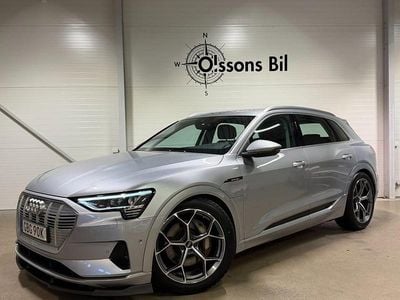 Begagnad Audi e-tron 300 kW (408 HK) 2022 Silver SUV