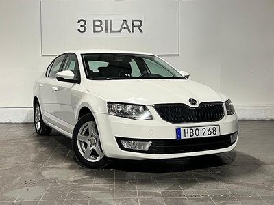 Begagnad Skoda Octavia Ambition 105 HK (77 kW) 2013 Vit Halvkombi