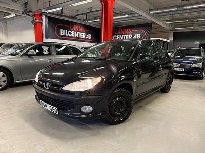 Svart Begagnad 2000 Peugeot 206 Halvkombi | 19 900 kr