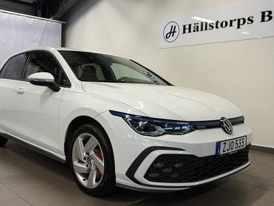 Grön Begagnad 2021 VW Golf VIII GTE Halvkombi | 329 900 kr (Dyr)