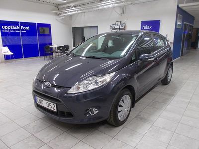 Grå Begagnad 2011 Ford Fiesta | 74 400 kr