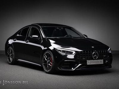 Begagnad Mercedes CLA45 AMG Premium 422 HK (310 kW) 2023 Cosmos svart metallic Sedan