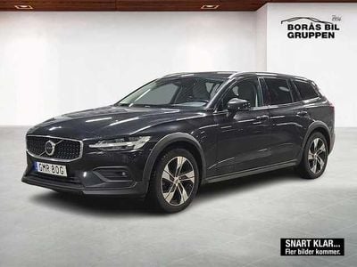 Begagnad 2023 Volvo V60 CC Kombi | 379 000 kr (Marknadspris)