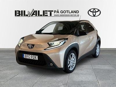 Begagnad Toyota Aygo X 72 HK (52 kW) 2022 Champagne/svart SUV