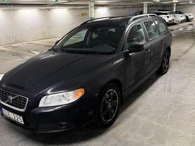 Begagnad 2009 Volvo V70 Kombi | 35 000 kr (Dyr)