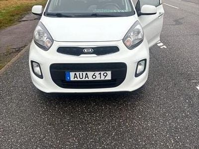 Begagnad Kia Picanto 69 HK (50 kW) 2016 Vit Halvkombi