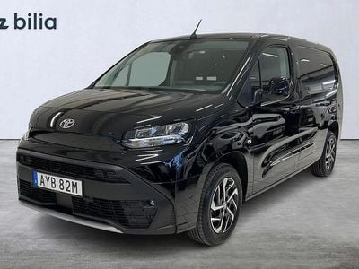 Svart Ny 2025 Toyota Proace City City Minibuss | 379 900 kr (Marknadspris)