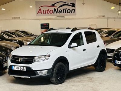 Begagnad Dacia Sandero Stepway 90 HK (66 kW) 2015 Vit Halvkombi