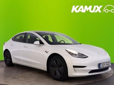 Begagnad Tesla Model 3 Standard Range Plus 239 kW (325 HK) 2020 Vit Sedan