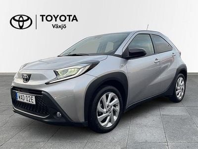 Silver Begagnad 2022 Toyota Aygo X Comfort SUV | 189 000 kr (Marknadspris)