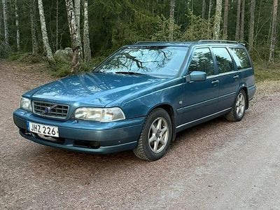 Begagnad 1998 Volvo V70 Kombi | 25 000 kr (Dyr)