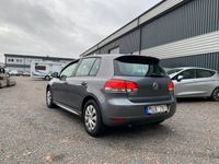 begagnad VW Golf 5-dörrar 1.6 TDI Design Style P-Värmare Lågm