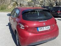 begagnad Peugeot 208 5-dörrar 1.4 e-HDi EGS Euro 5