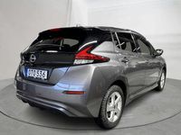 Begagnad Nissan Leaf N-Connecta 160 kW (218 HK) 2023 Grå Halvkombi