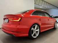 begagnad Audi A3 2.0 TDI 150hk S-Line Ambition/19"/Alcantara