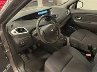 Begagnad Renault Scénic III 111 HK (81 kW) 2010 Grå Minibuss