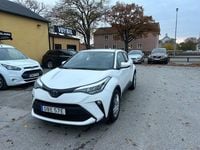 Begagnad Toyota C-HR Active 122 HK (89 kW) 2022 Vit SUV
