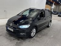 begagnad VW Touran Pluspaket 7-Sits Värmare Drag Kamera 2017, SUV