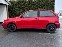 Begagnad Seat Ibiza 60 HK (44 kW) 1998 Röd Halvkombi