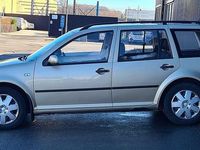 Begagnad VW Golf IV 105 HK (77 kW) 2001 Ljusbrunmetallic Kombi
