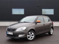 Begagnad Skoda Fabia Elegance 86 HK (63 kW) 2012 Silver Halvkombi