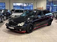 Begagnad Mercedes C32 AMG Avantgarde 354 HK (260 kW) 2002 Svart Kombi