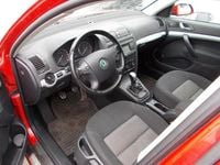 Begagnad Skoda Octavia Scout 140 HK (102 kW) 2008 Röd Kombi