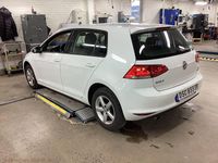 Begagnad VW Golf VII 105 HK (77 kW) 2015 Vit