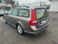 begagnad Volvo V70 D5 AWD Geartronic Momentum Euro 4
