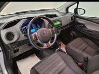 begagnad Toyota Yaris Hybrid e-CVT Euro 6