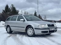 Begagnad Skoda Octavia Tour 102 HK (75 kW) 2005 Kombi