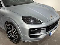 Begagnad Porsche Cayenne 471 HK (346 kW) 2024 Silver SUV