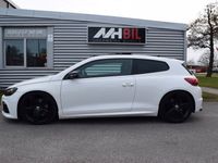 begagnad VW Scirocco R Panorama Keyless Dynaudio 265hk LÅGMIL