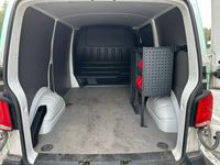 begagnad VW Transporter T30 2.0 TDI Euro 6 Leasing, Drag