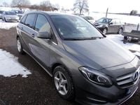 Begagnad Mercedes B180 Urban 109 HK (80 kW) 2016 Mörkgrå Minibuss